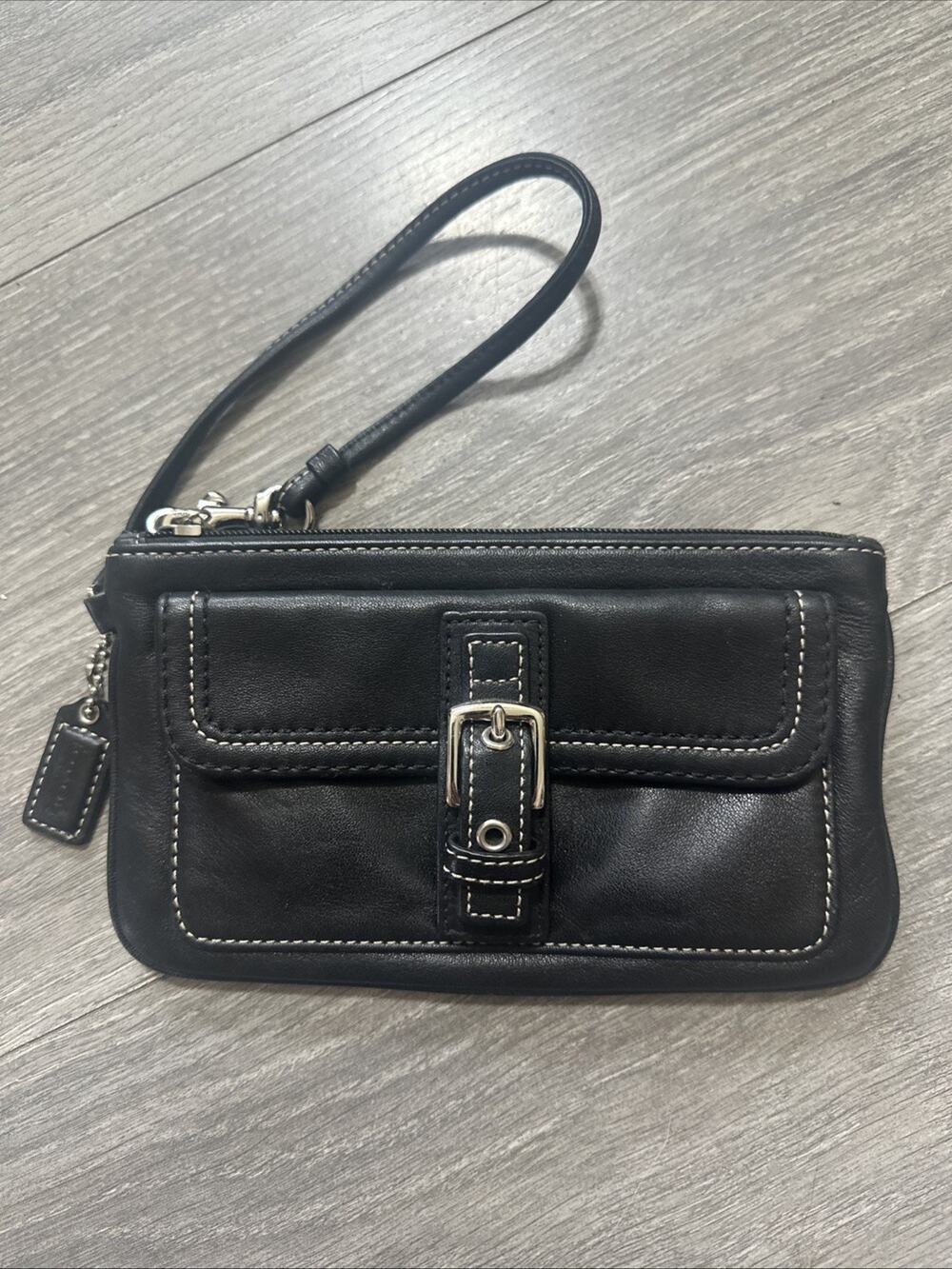 Coach Wristlet Handbag Small Black Leather Clutch Pocket Zip Lined Buckle